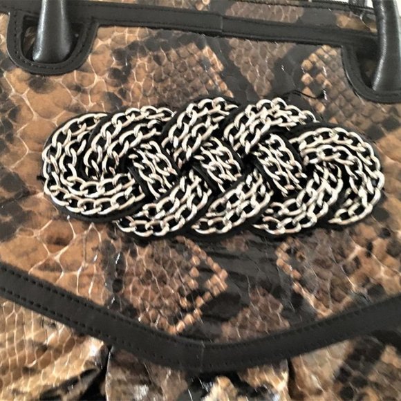 CNKW Snakeskin Hangdbag - Picture 5 of 10